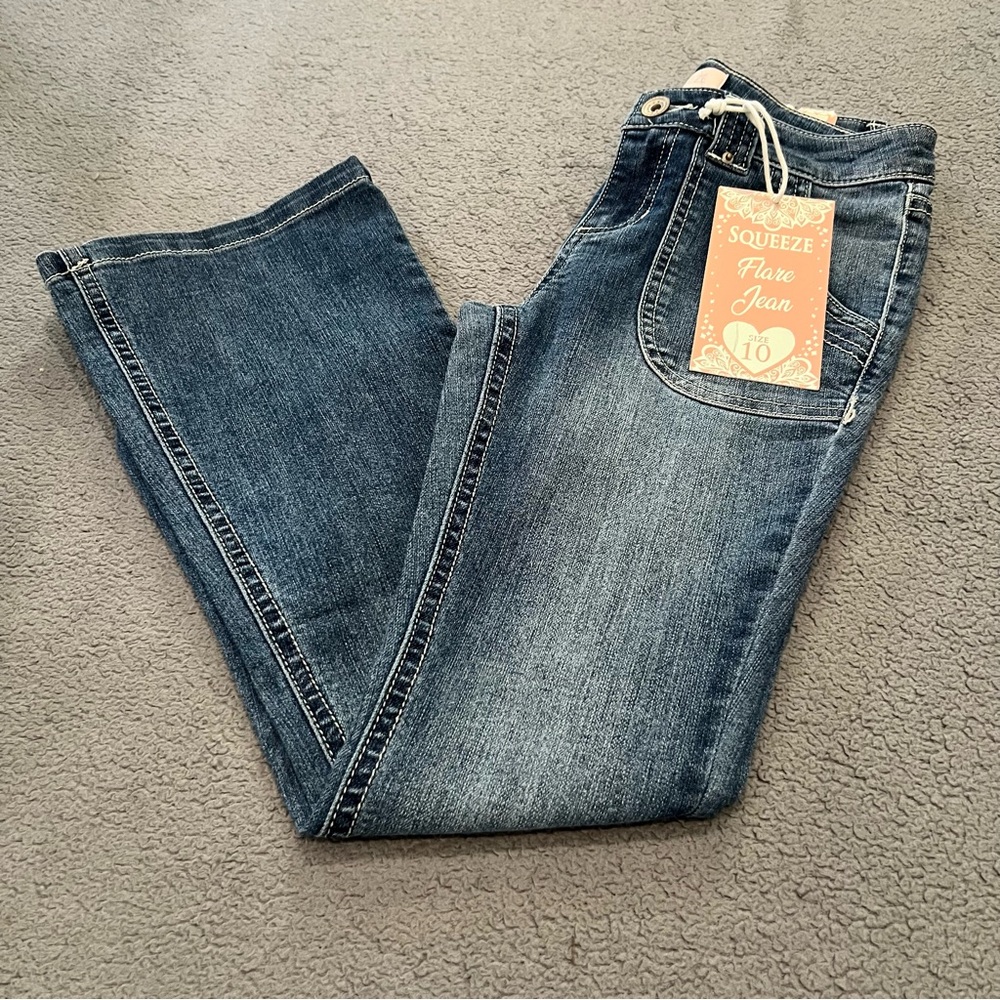 Squeeze  Girls Flare Jeans Pants NWT Size 10 Denim BTS Color: Medium Nicole Ten